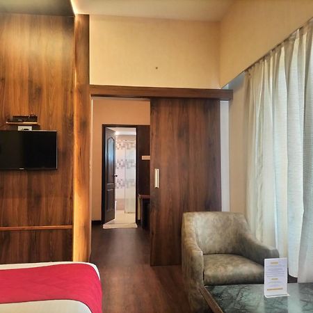 Zip By Spree Hotels Surabi International Веллуру Екстер'єр фото