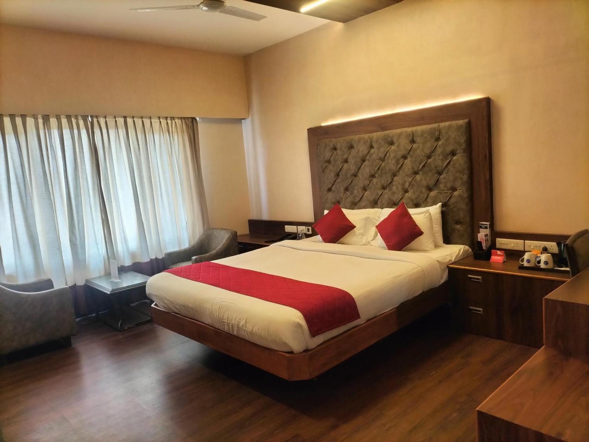 Zip By Spree Hotels Surabi International Веллуру Екстер'єр фото