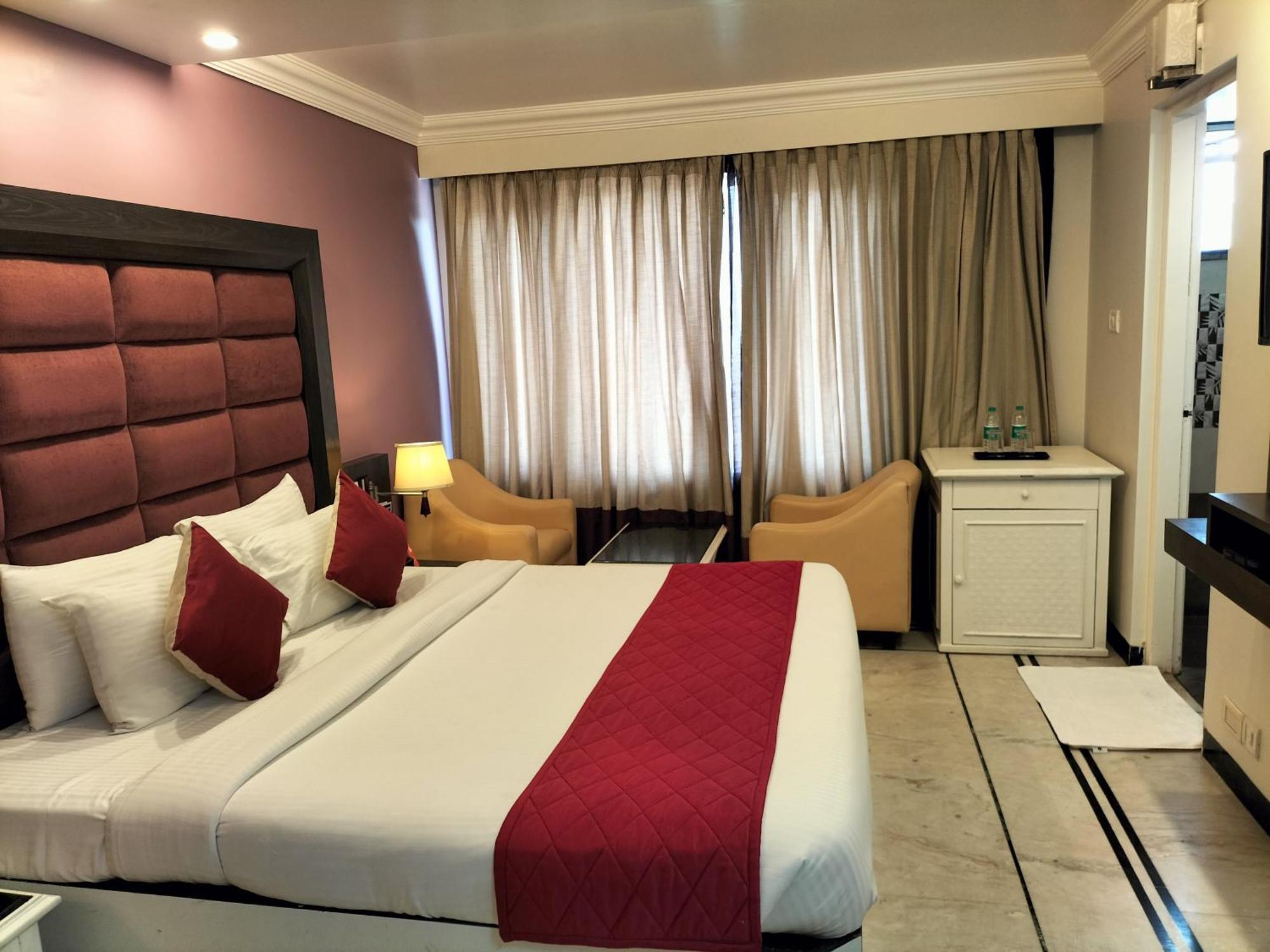 Zip By Spree Hotels Surabi International Веллуру Екстер'єр фото